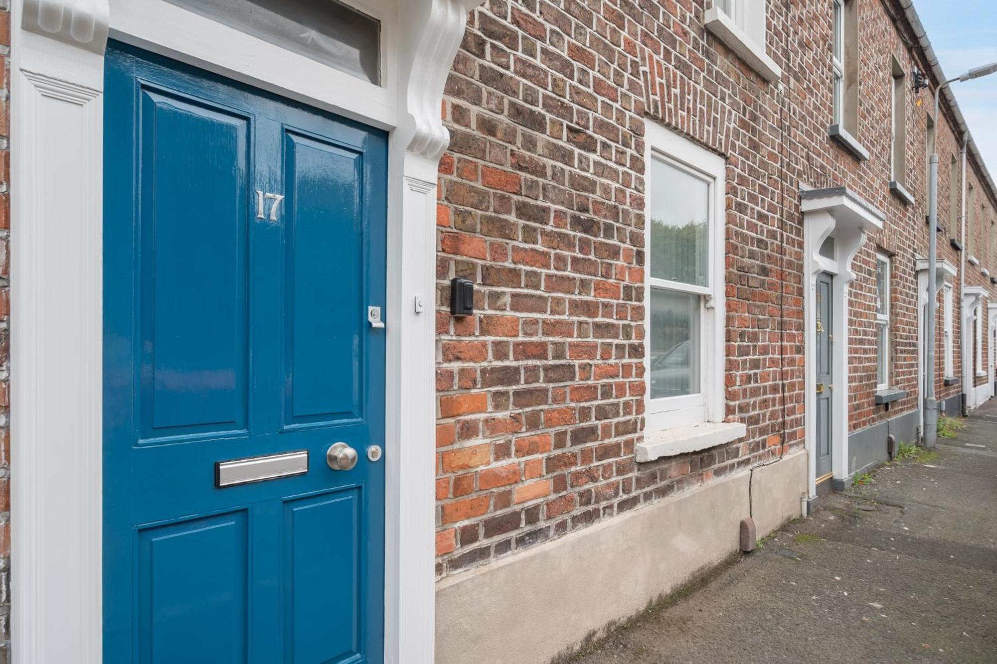 Holiday home Staybynumbers - Centre - 3 Bed, 3 Bathroom & Parking *