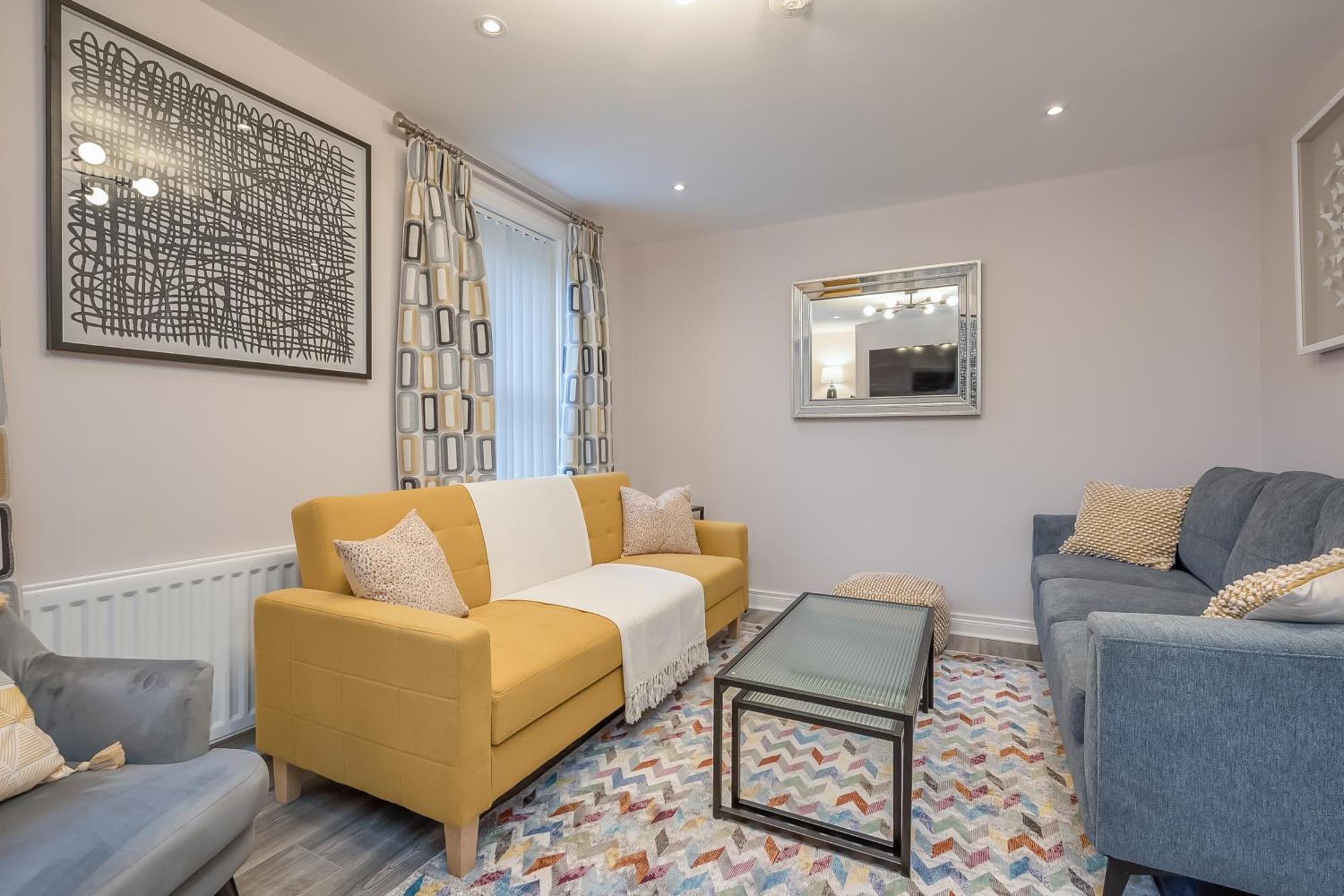 Staybynumbers - Centre - 3 Bed, 3 Bathroom & Parking Holiday home Belfast