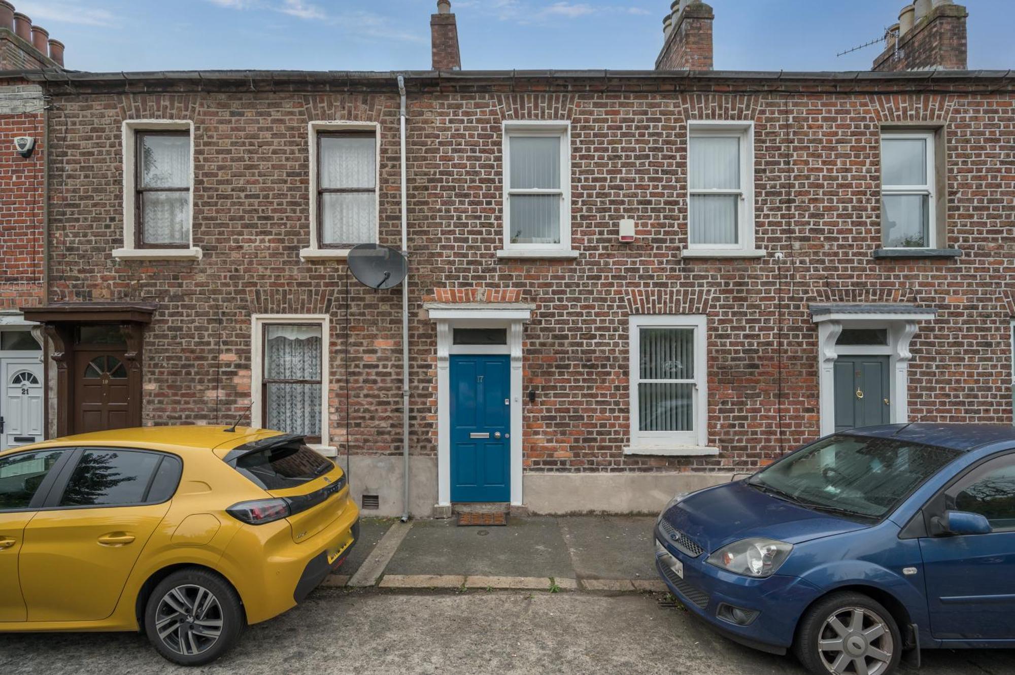 Staybynumbers - Centre - 3 Bed, 3 Bathroom & Parking Belfast