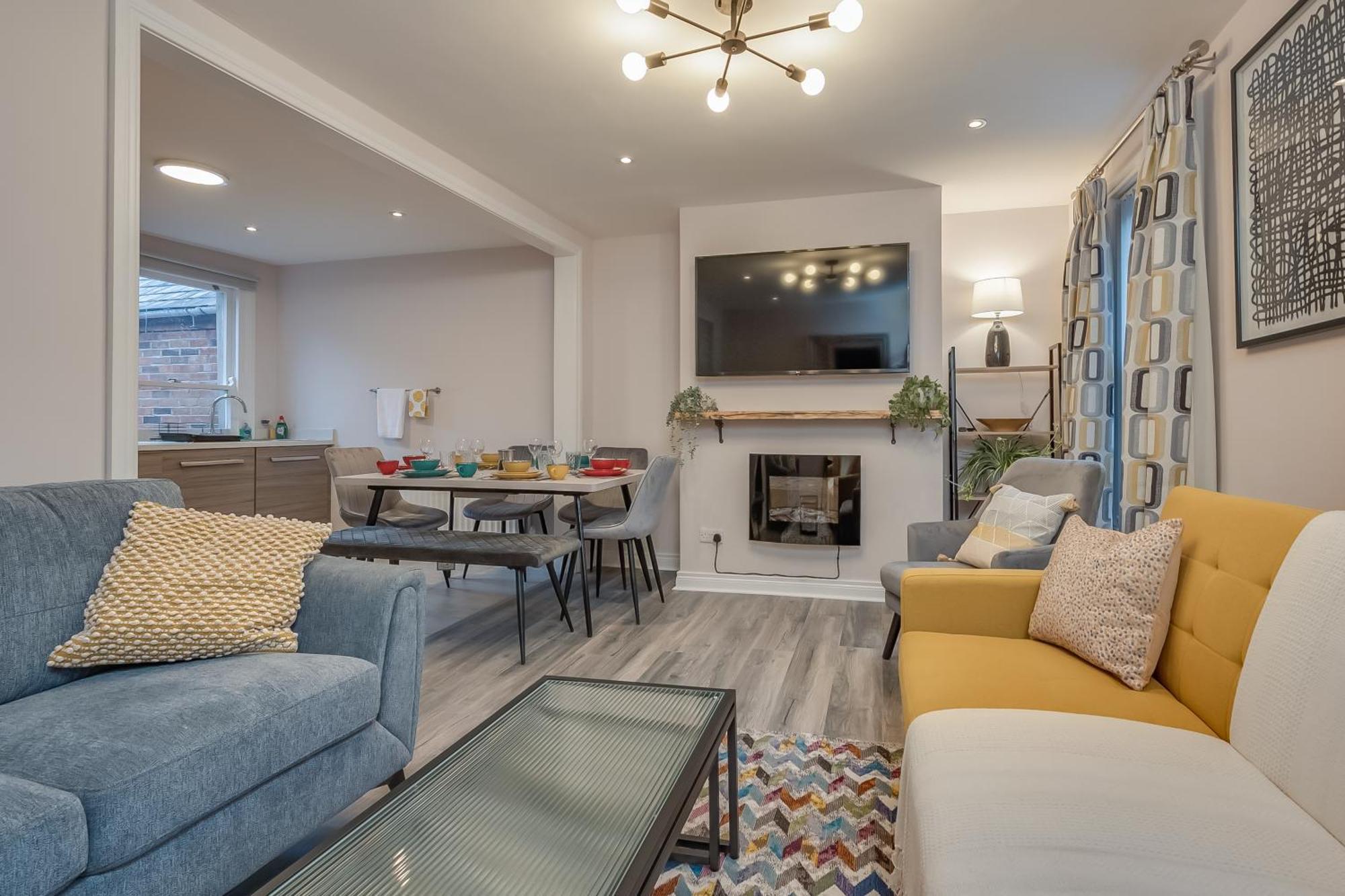 Holiday home Staybynumbers - Centre - 3 Bed, 3 Bathroom & Parking