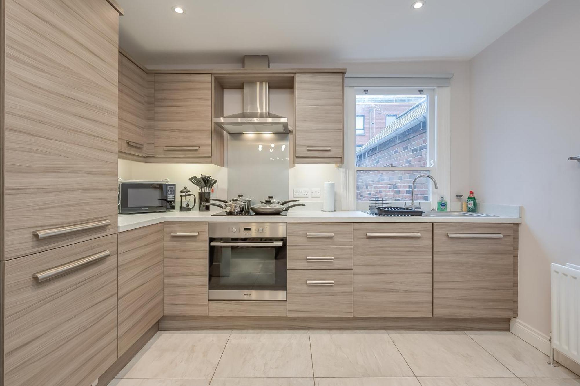 Staybynumbers - Centre - 3 Bed, 3 Bathroom & Parking Vakantiehuis Belfast